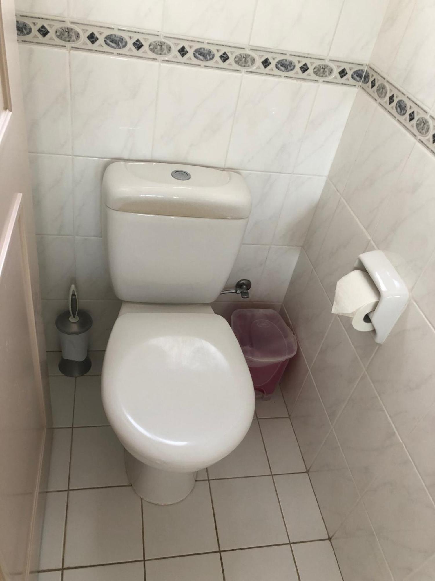 Regina Gardens - Spacious 3 Bed, 2 Bath Maisonette Paphos Bagian luar foto