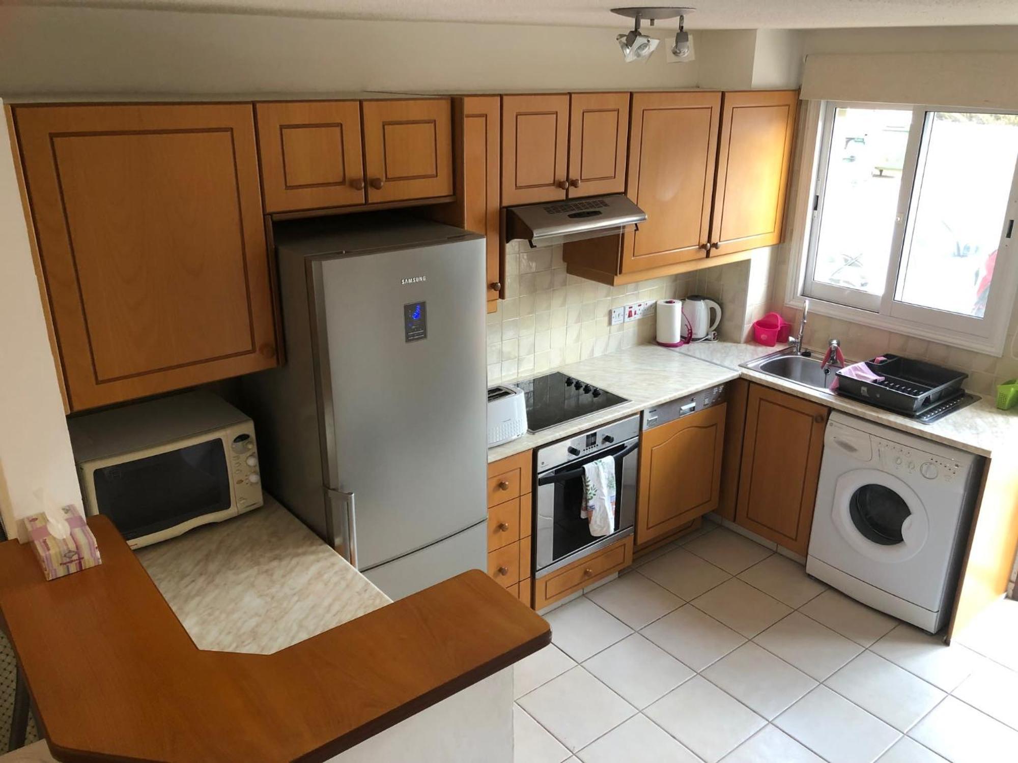 Regina Gardens - Spacious 3 Bed, 2 Bath Maisonette Paphos Bagian luar foto